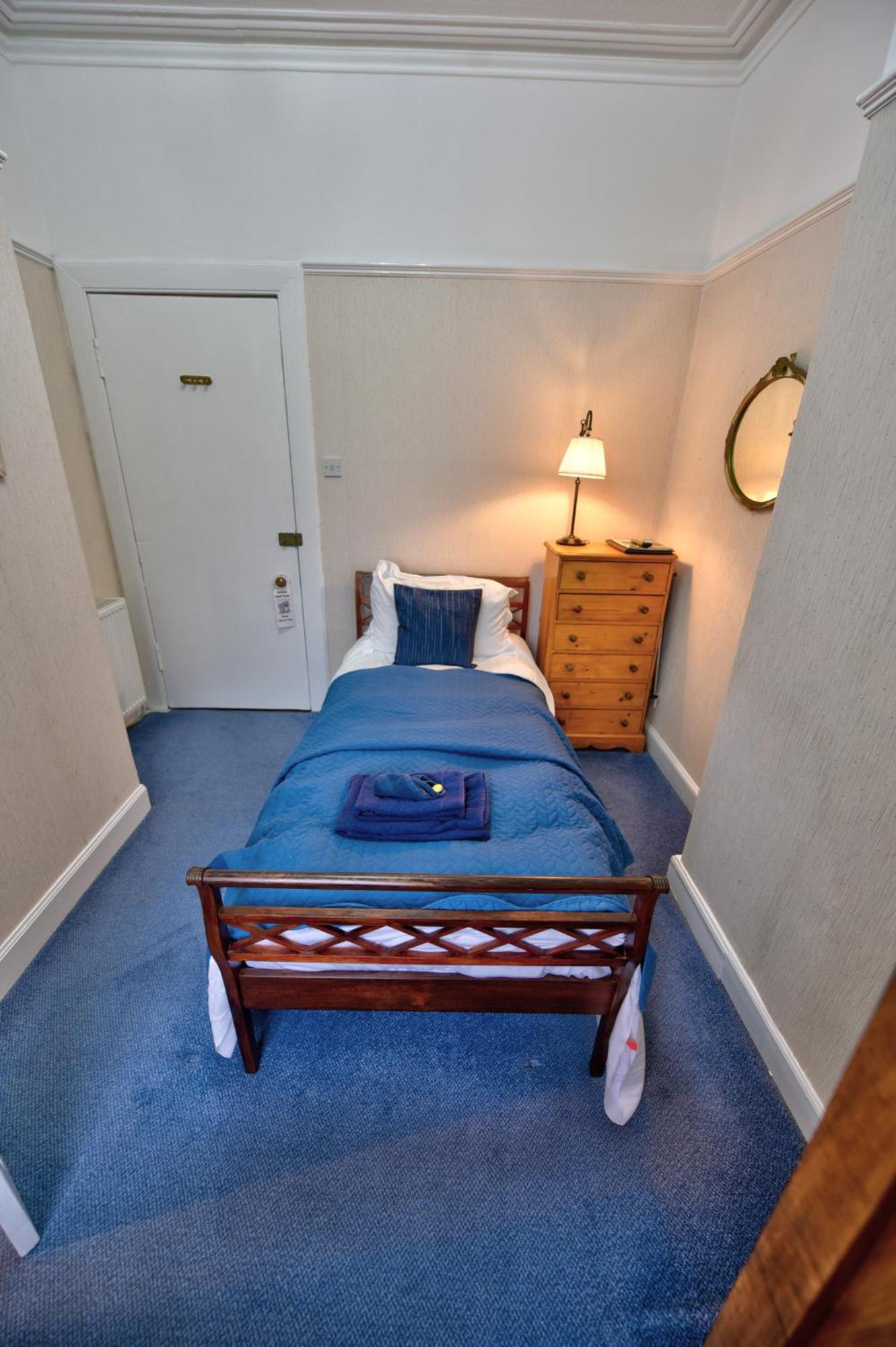 Burnside Guest House Еър Екстериор снимка